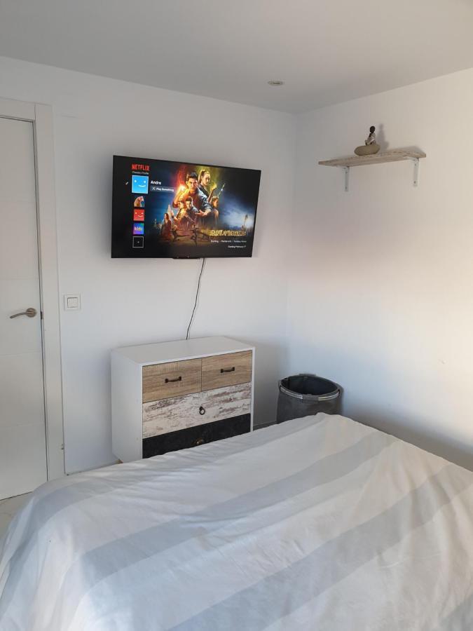 Beachside Apartment In Torrevieja Dış mekan fotoğraf