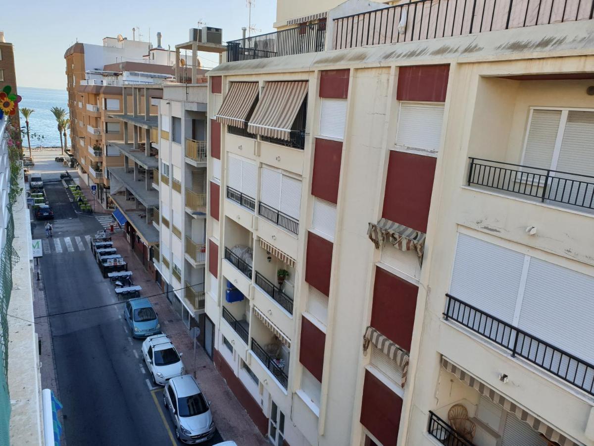 Beachside Apartment In Torrevieja Dış mekan fotoğraf