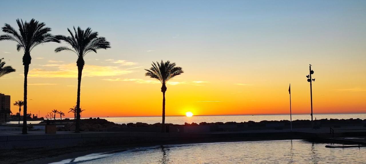 Beachside Apartment In Torrevieja Dış mekan fotoğraf